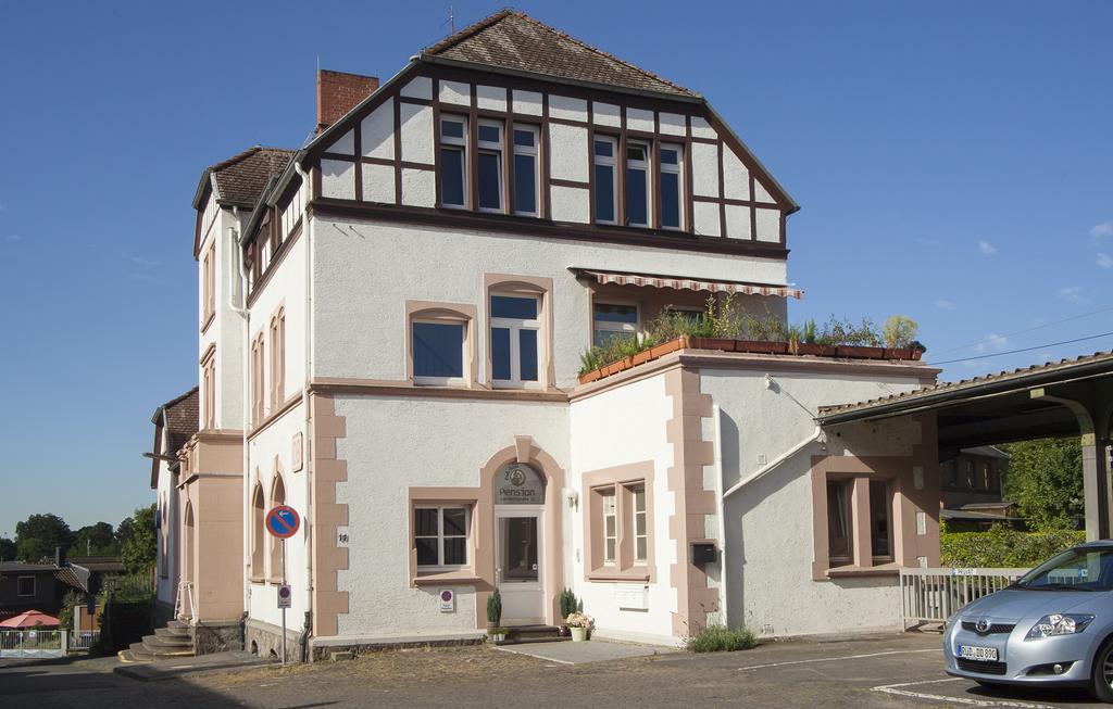 Pension Lok-Inn Walluf Buitenkant foto