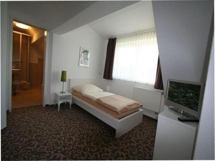 Pension Lok-Inn Walluf Kamer foto